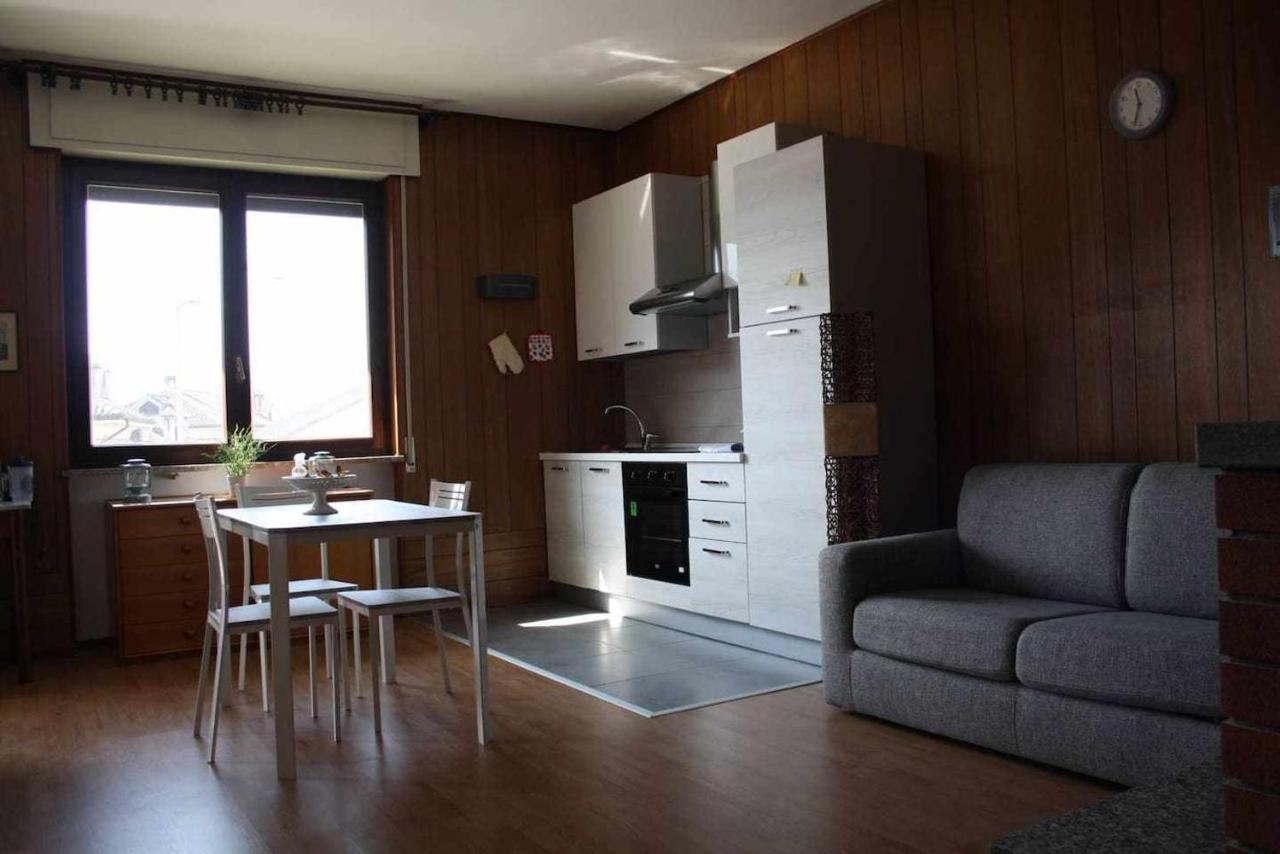 Bluelake Apartament 1 Omegna Buitenkant foto
